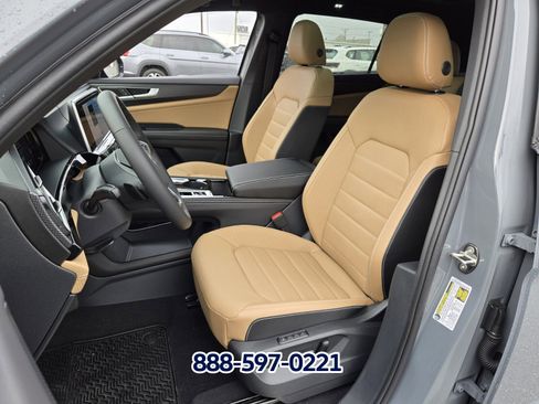 New 2026 Volkswagen Atlas Cross Sport SEL R-Line image 6