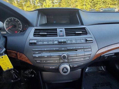 Used 2011 Honda Accord EX-L image 14