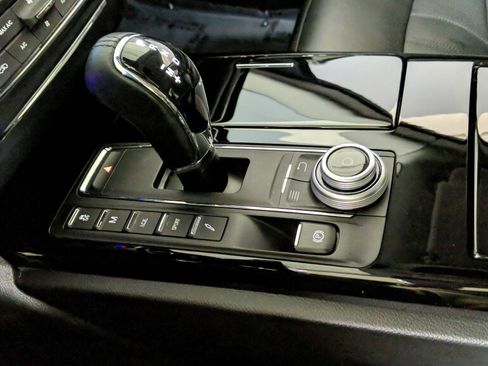 Used 2017 Maserati Quattroporte S GranSport image 19