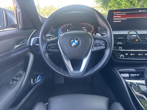 Certified 2023 BMW 530i w/ Convenience Package RWD image 17