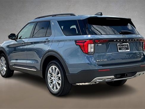 New 2025 Ford Explorer Active w/ Active Comfort Package image 3