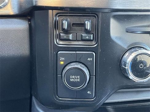 Certified 2024 Ford F250 Lariat w/ Lariat Ultimate Package image 28