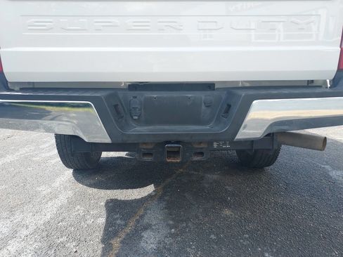 Used 2020 Ford F250 XL w/ Power Equipment Group image 9