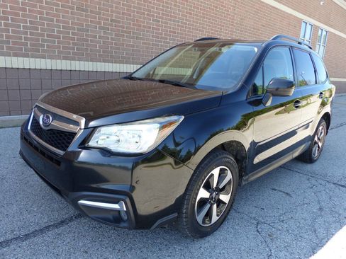 Used 2017 Subaru Forester 2.5i Premium AWD/4WD image 5