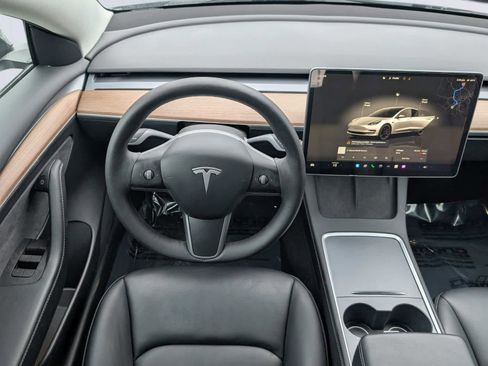Used 2022 Tesla Model 3 Performance image 16