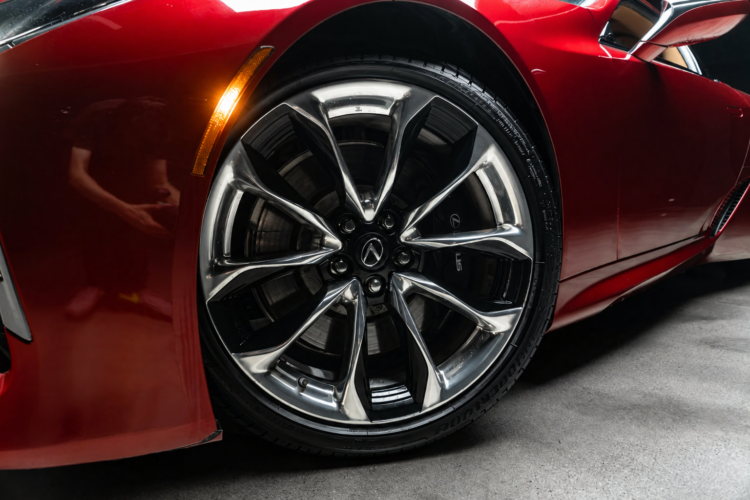 Used 2018 Lexus LC 500 Coupe w/ Sport Package RWD image 19