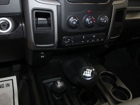 Used 2018 RAM 2500 Tradesman w/ Chrome Appearance Group image 18