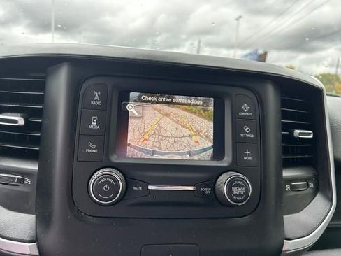 Used 2022 RAM 1500 Big Horn AWD/4WD image 18