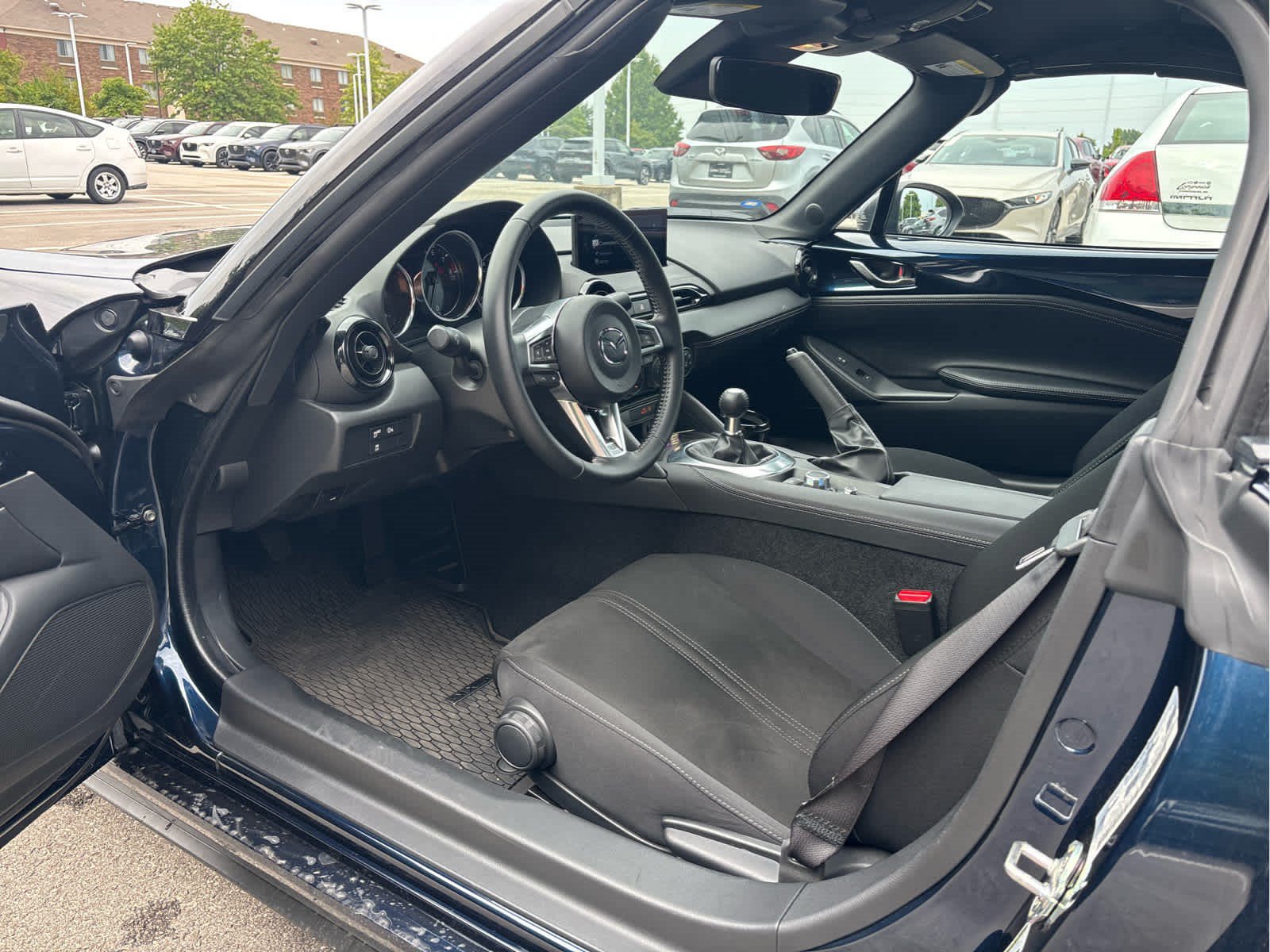 Used 2024 MAZDA MX-5 Miata Club w/ Weather Package RWD image 6
