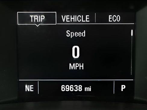 Used 2018 Chevrolet Equinox LT image 18