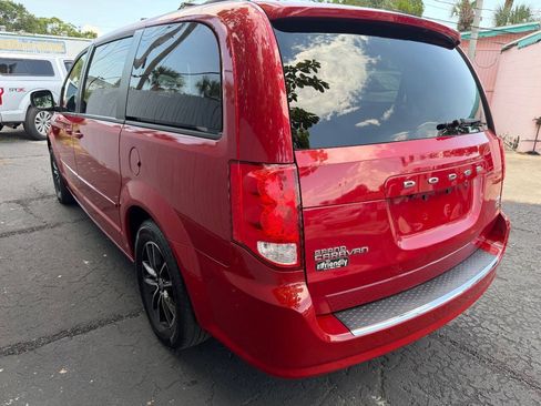 Used 2016 Dodge Grand Caravan R/T FWD image 15
