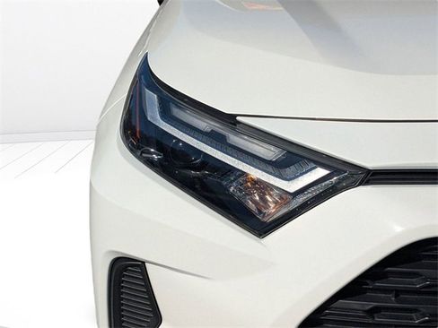 Used 2023 Toyota RAV4 LE image 9