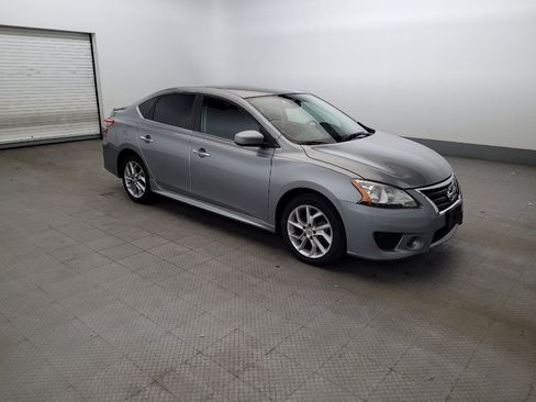 Used 2014 Nissan Sentra SR w/ SR Driver Package FWD image 11