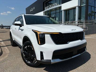 New 2025 Kia Sorento S
