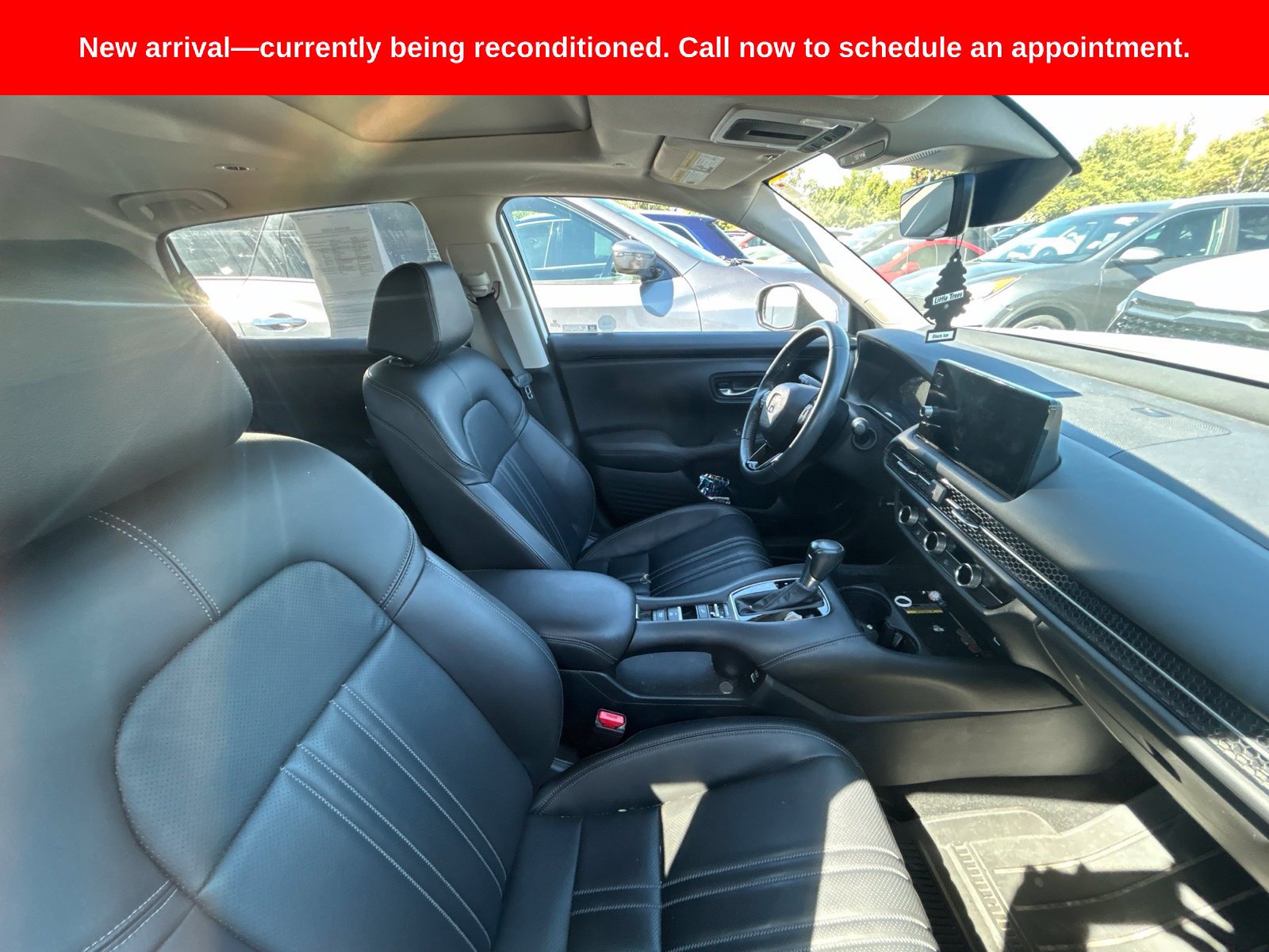 Used 2023 Honda HR-V EX-L image 16