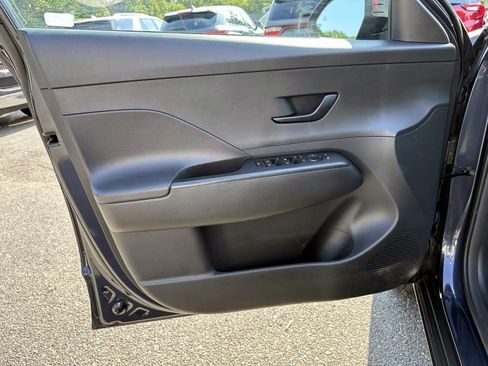 Used 2024 Hyundai Kona SEL AWD/4WD image 8