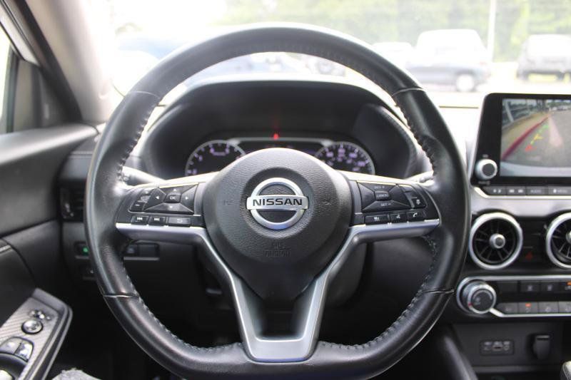 Used 2022 Nissan Sentra SV FWD image 9