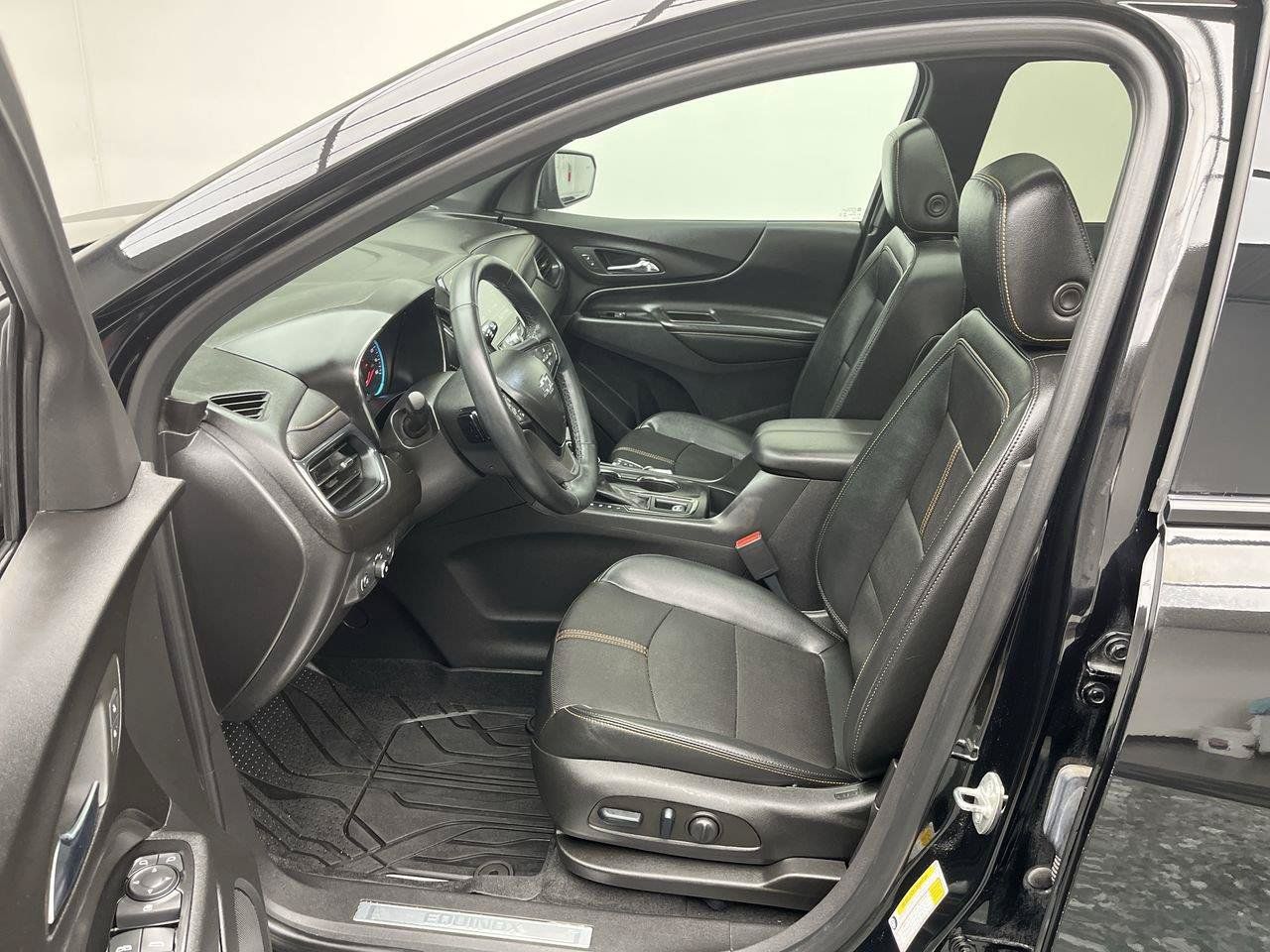 Certified 2023 Chevrolet Equinox Premier AWD/4WD image 3