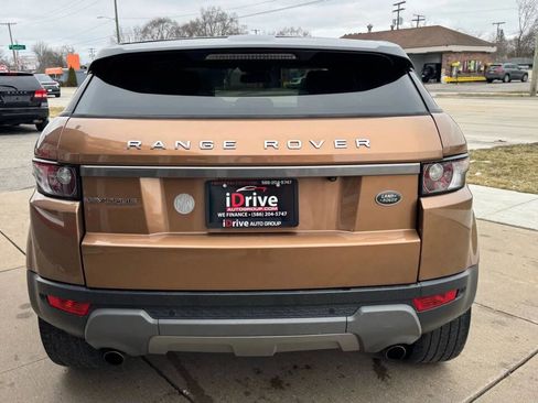 Used 2015 Land Rover Range Rover Evoque Pure Premium image 6