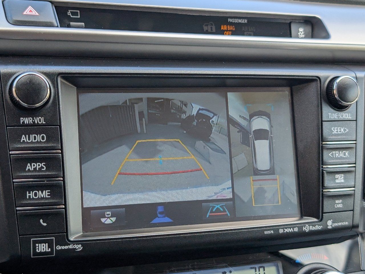 Used 2016 Toyota RAV4 Limited w/ Advanced Technology Package AWD/4WD image 6
