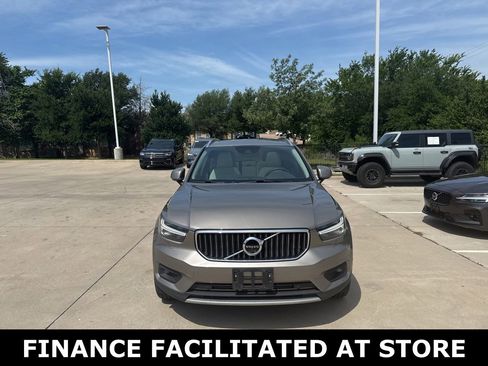 Used 2022 Volvo XC40 T5 Inscription w/ Advanced Package AWD/4WD image 2