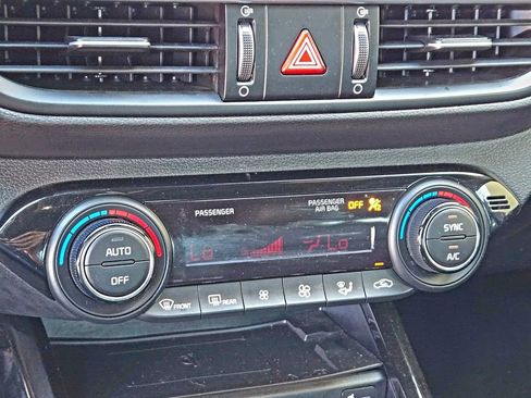 Used 2024 Kia Forte GT-Line w/ GT-Line Premium Package image 18