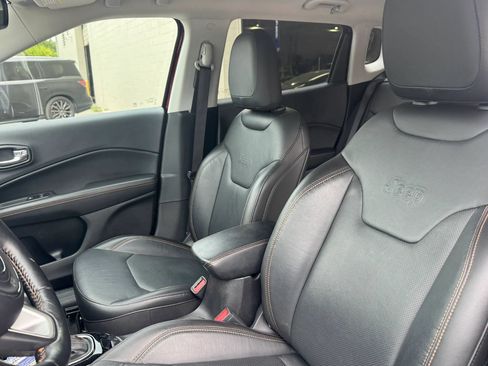 Used 2021 Jeep Compass Limited AWD/4WD image 9