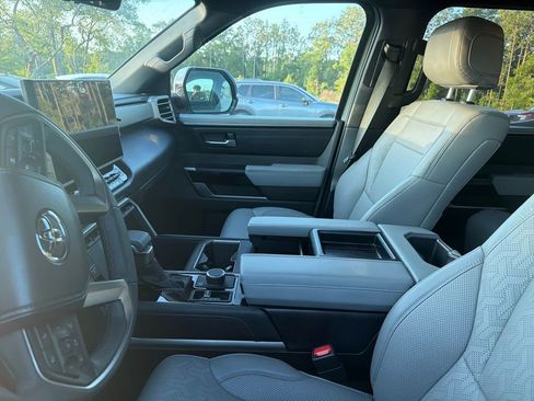 Used 2025 Toyota Tundra Limited image 18