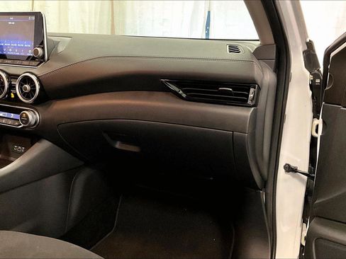 Used 2021 Nissan Sentra SV image 15