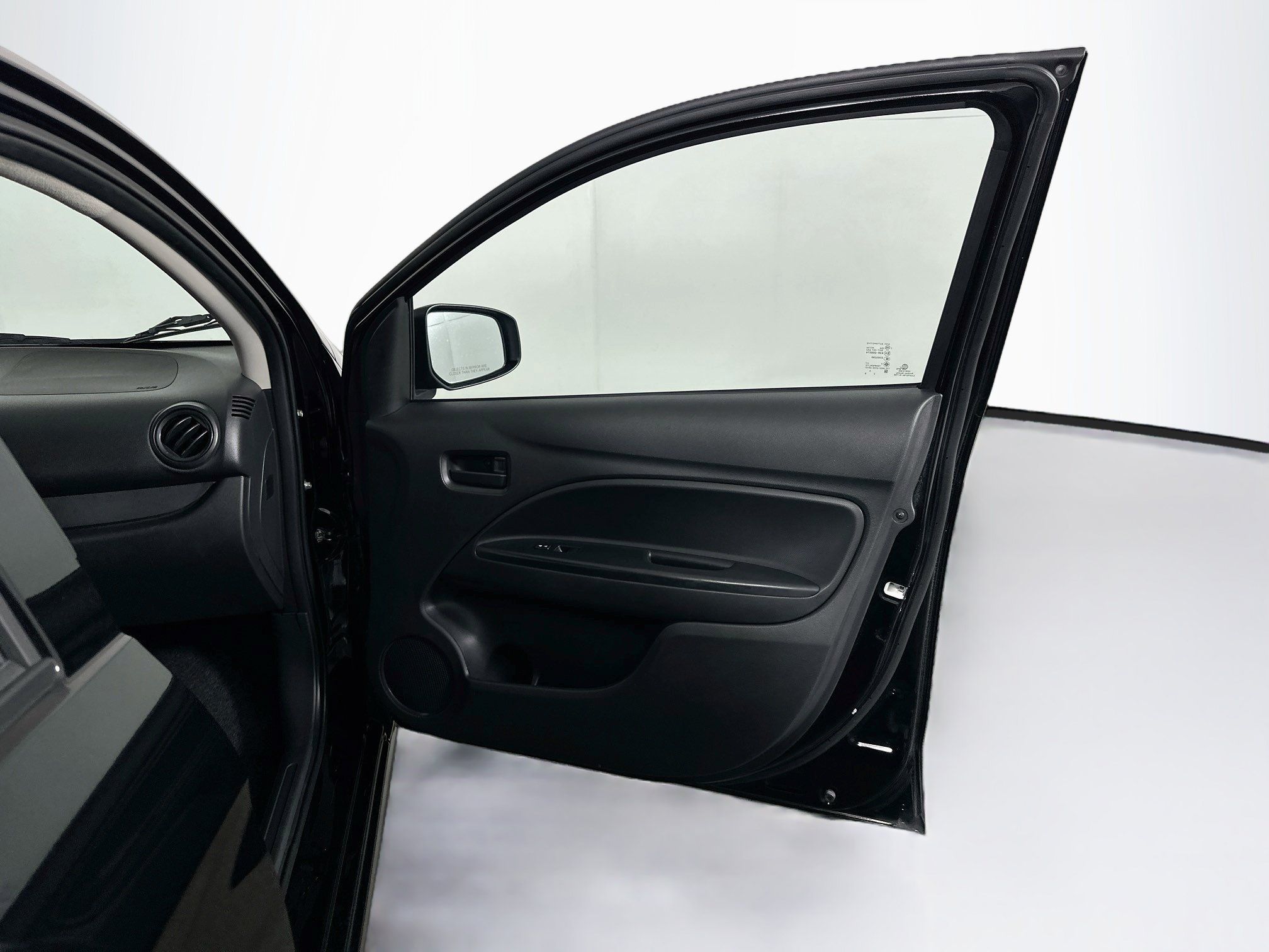 Used 2024 Mitsubishi Mirage ES FWD image 30