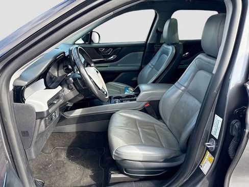 Used 2022 Lincoln Corsair Standard w/ Premium Package image 23