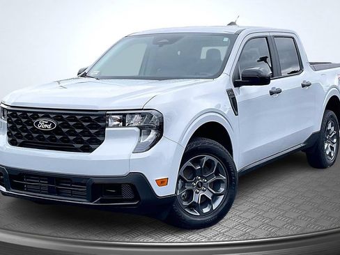 Used 2025 Ford Maverick XLT w/ XLT Luxury Package AWD/4WD image 3