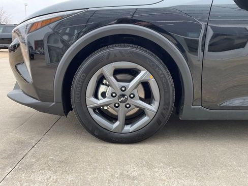 Used 2025 Kia K4 LXS image 15