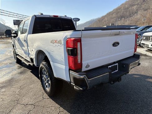 Used 2024 Ford F250 Lariat image 7