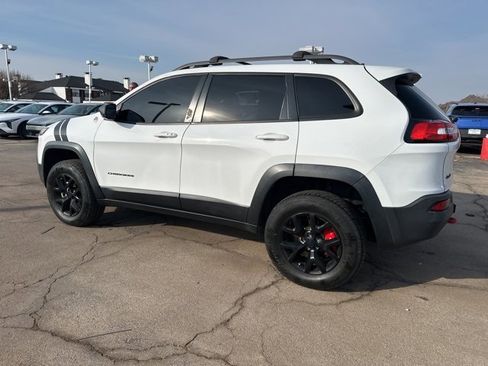 Used 2018 Jeep Cherokee Trailhawk w/ Quick Order Package 27L image 16