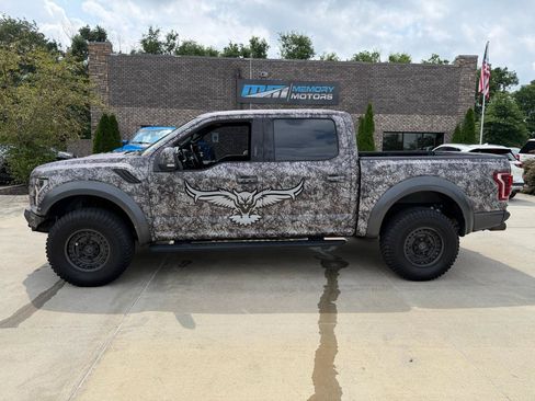 Used 2018 Ford F150 Raptor w/ Equipment Group 802A Luxury AWD/4WD image 8