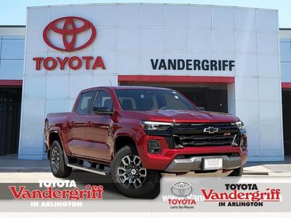 Used 2024 Chevrolet Colorado Z71 w/ Z71 Convenience Package 2