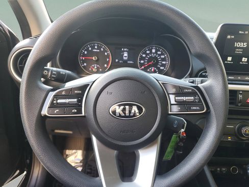 Used 2021 Kia Forte LXS image 14
