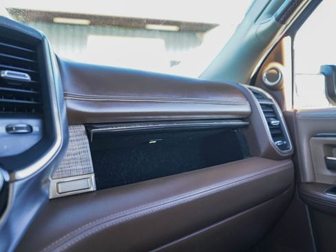 Used 2019 RAM 3500 Limited image 14