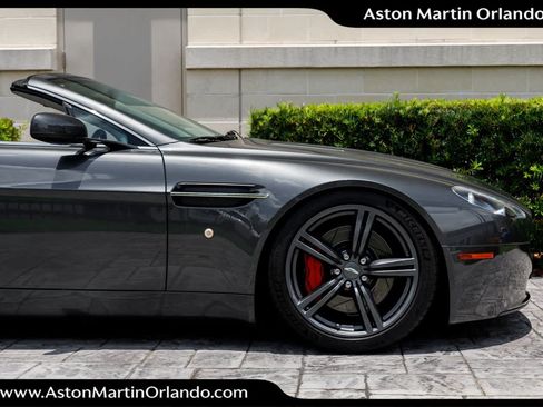 Used 2009 Aston Martin V8 Vantage Roadster RWD image 21