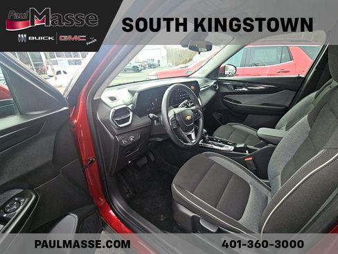 Used 2024 Chevrolet TrailBlazer LT w/ LT Cold Weather Package image 5