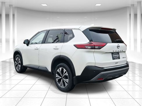 Used 2023 Nissan Rogue SV AWD/4WD image 5