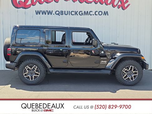 Used 2024 Jeep Wrangler Sahara w/ Technology Group image 8