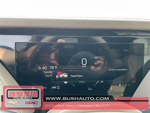 New 2025 GMC Yukon Denali w/ Sun & Power Step Package image 11