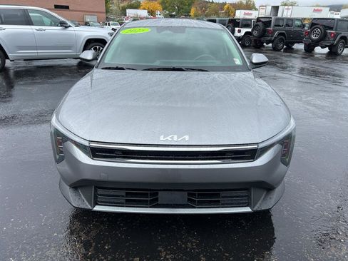 Used 2025 Kia K4 EX image 2