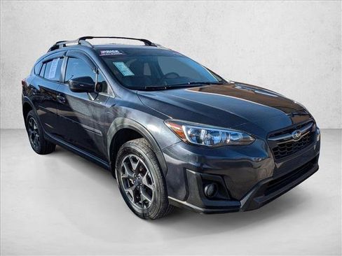 Used 2019 Subaru Crosstrek 2.0i Premium w/ Eyesight System image 3