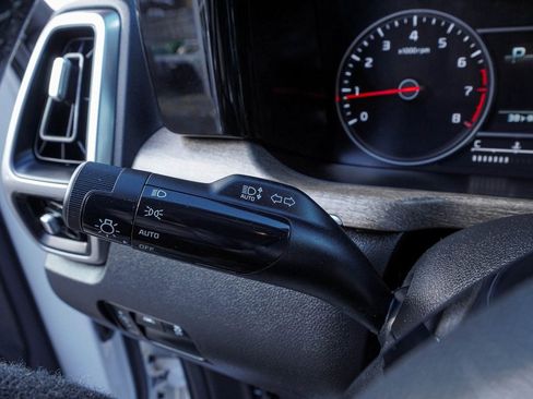 Used 2022 Kia Sorento S image 22