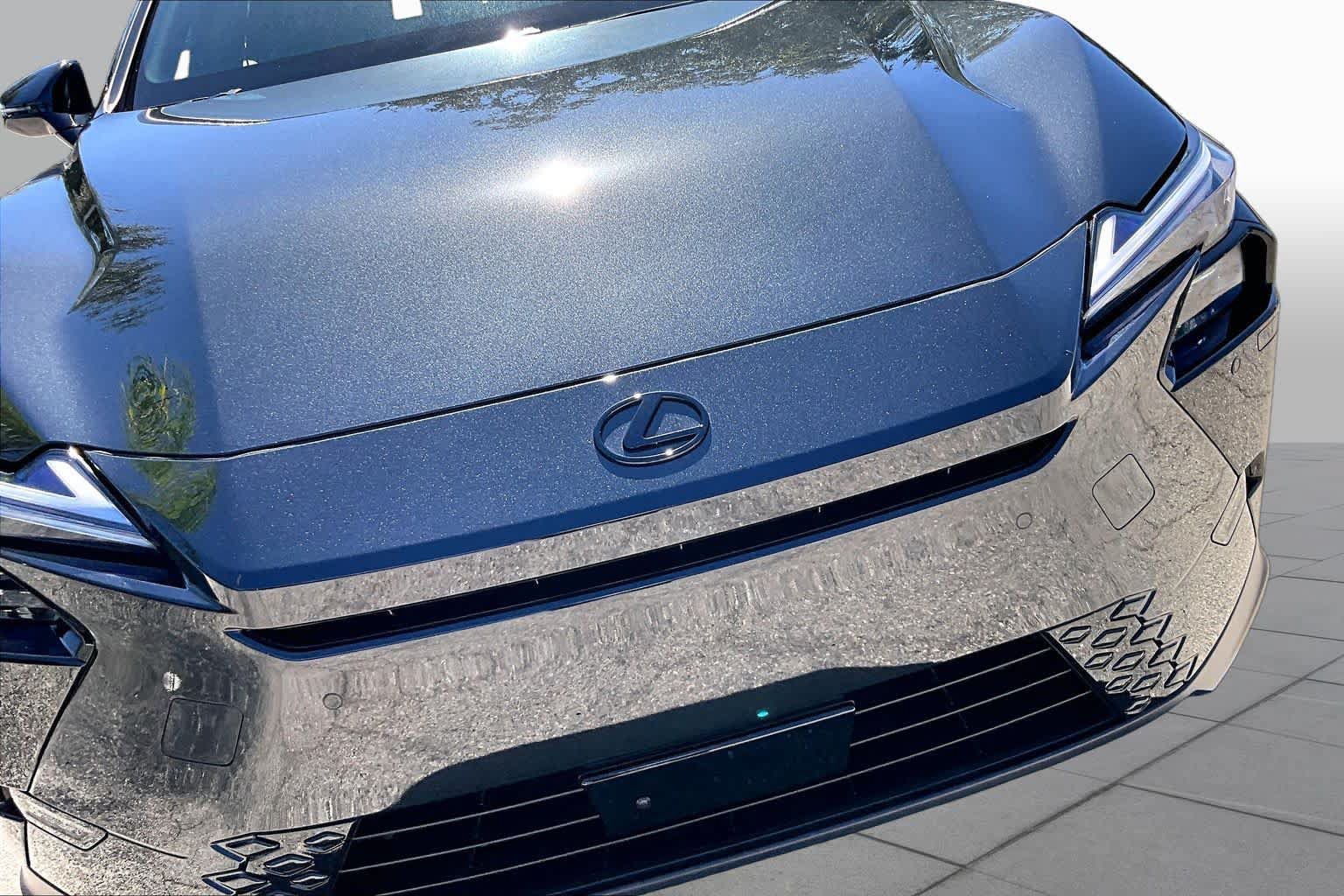 Used 2026 Lexus ES 350h w/ Accessory Package (K3) FWD image 30