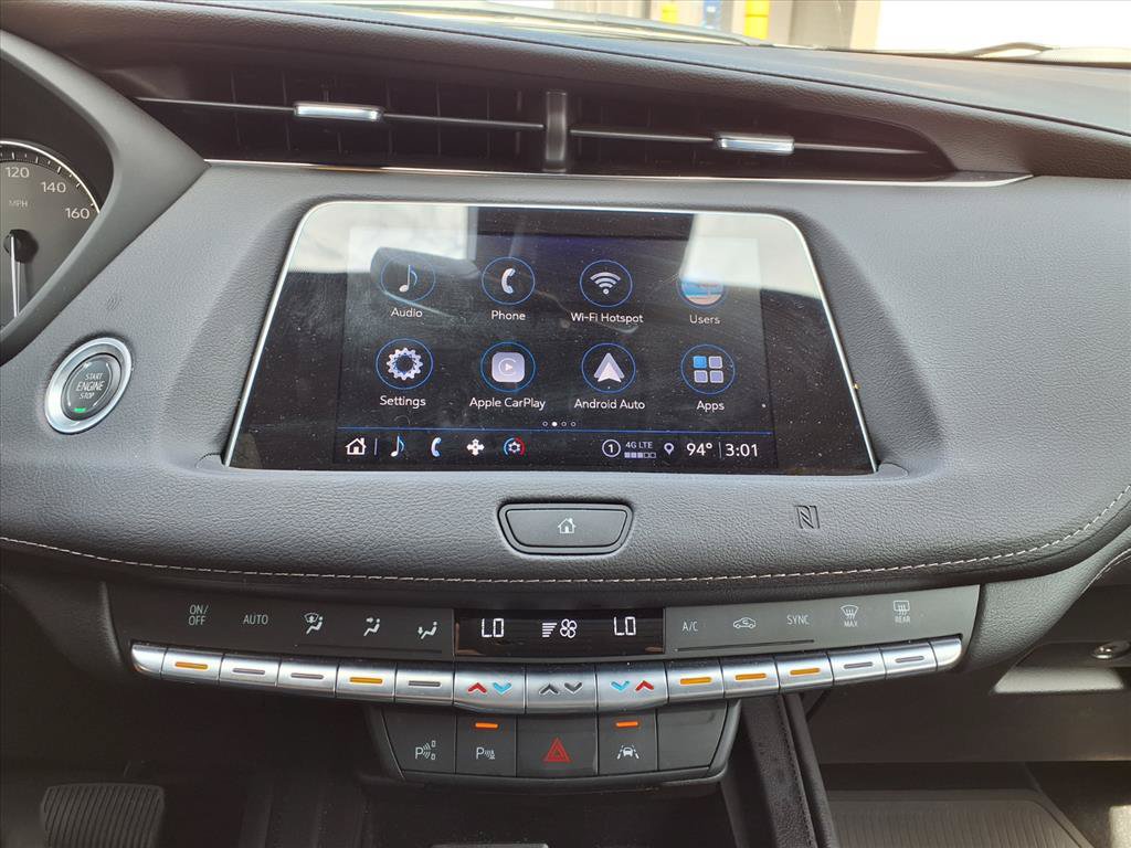 Used 2021 Cadillac XT4 Premium Luxury w/ Enhanced Visibility Package FWD image 15