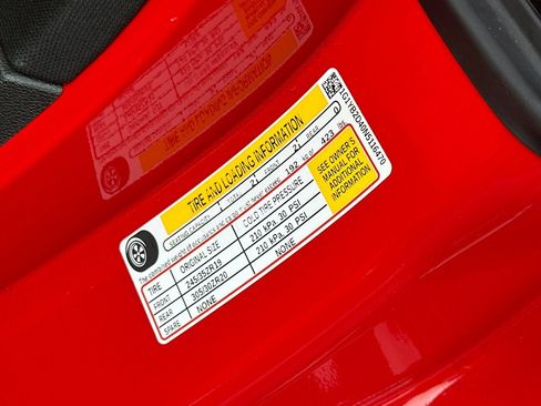 Used 2022 Chevrolet Corvette Stingray Preferred Cpe w/ Z51 Performance Package image 54